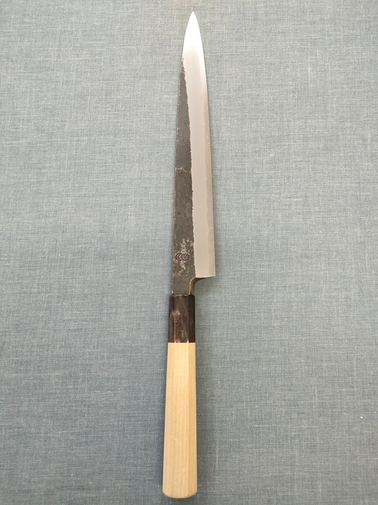 Sakai Kikumori | Kikuzuki Kuro | Yanagiba 240mm | Horn Magnolia