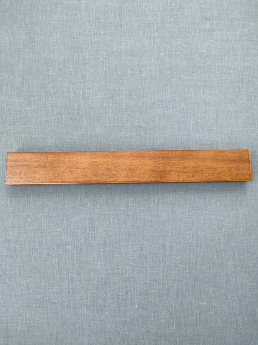 Knife Holder | Magnetic Acacia wood