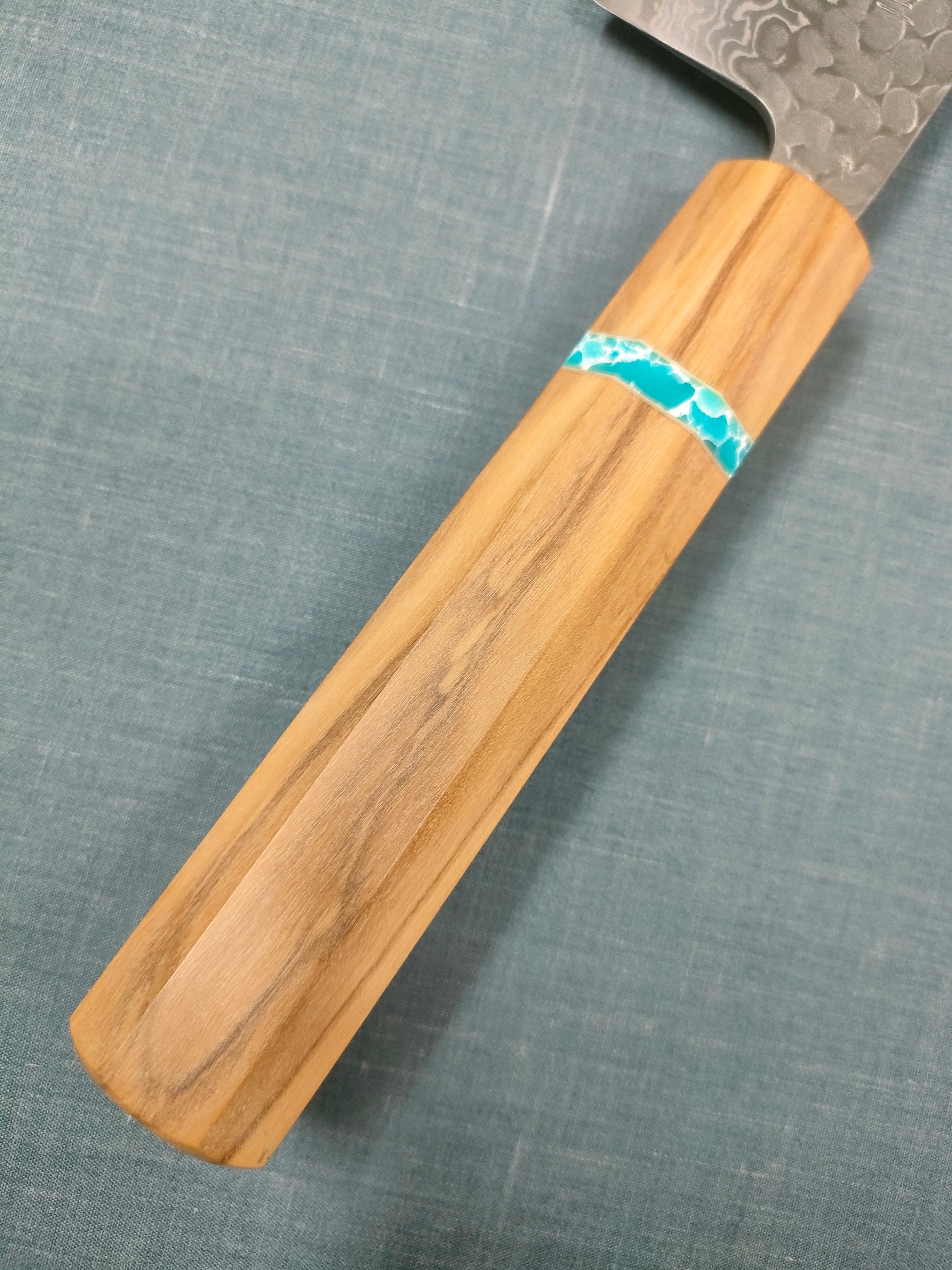 Tsunehisa | Santoku 165mm | Ginsan 3 Damascus | Tsuchime