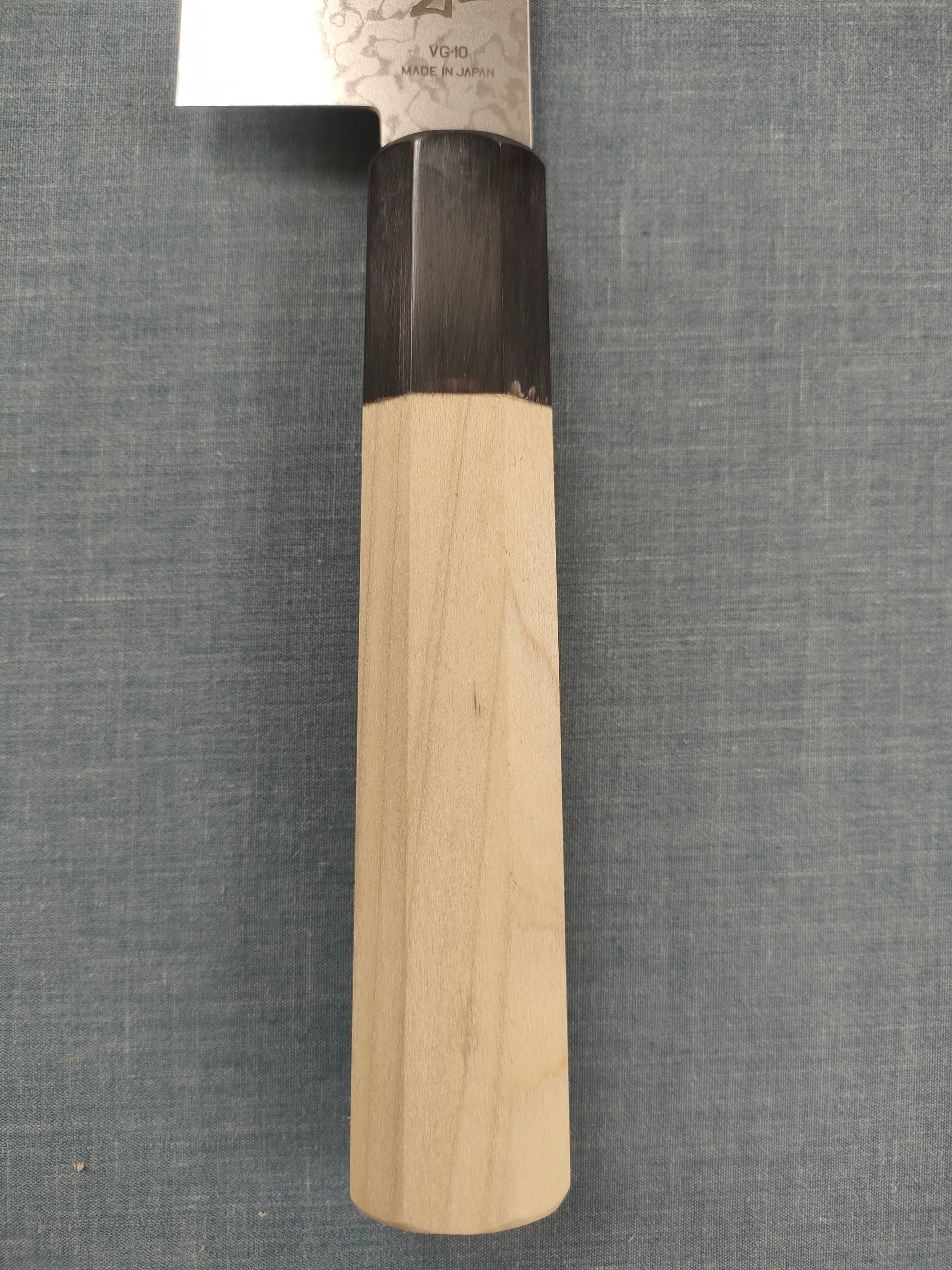 Toshitaka | VG10 Damascus | Kiritsuke 180mm | Magnolia & Horn