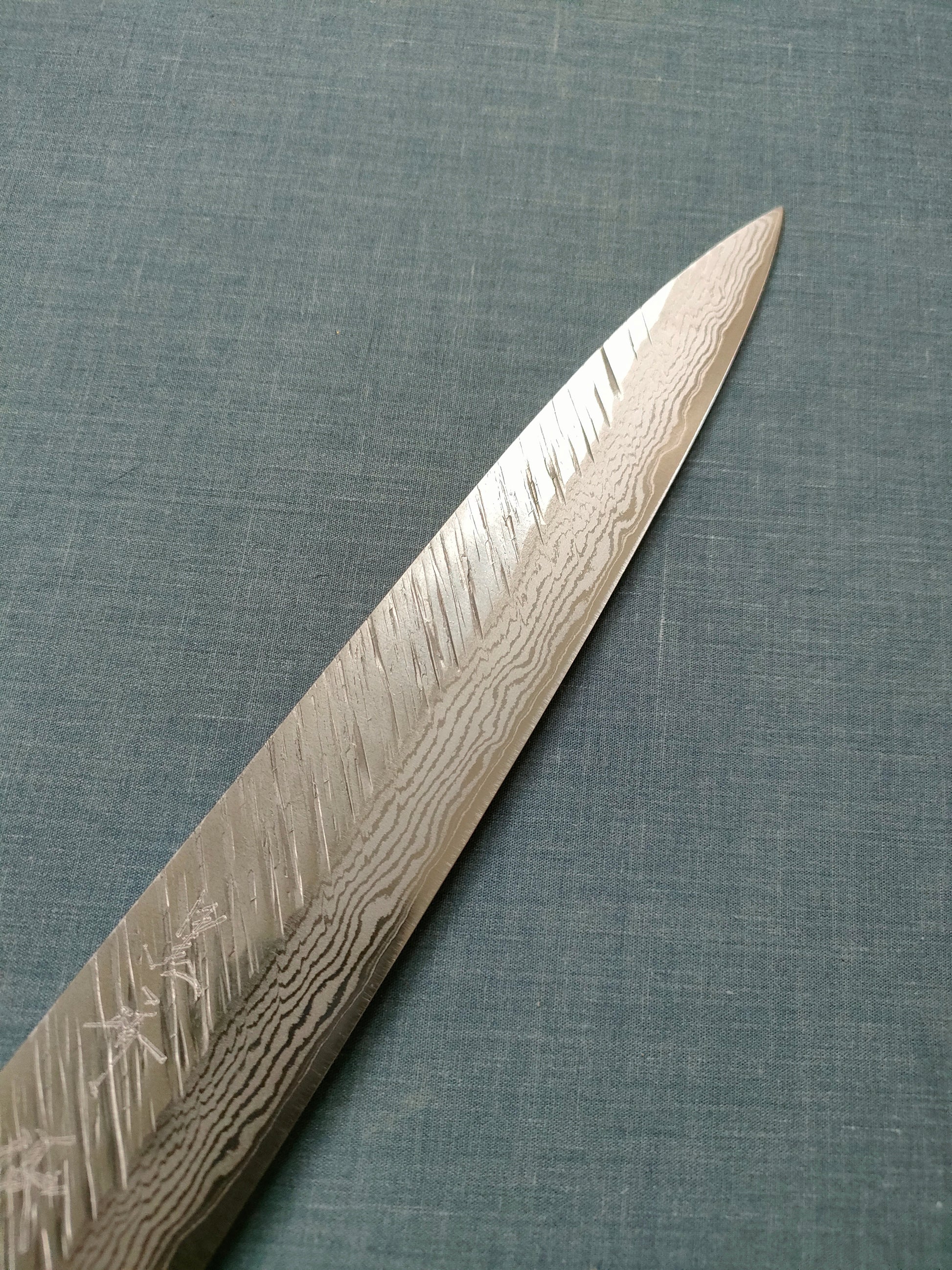 Yu Kurosaki | VG10 Damascus Fujin | Sujihiki 240mm | Ebony Horn