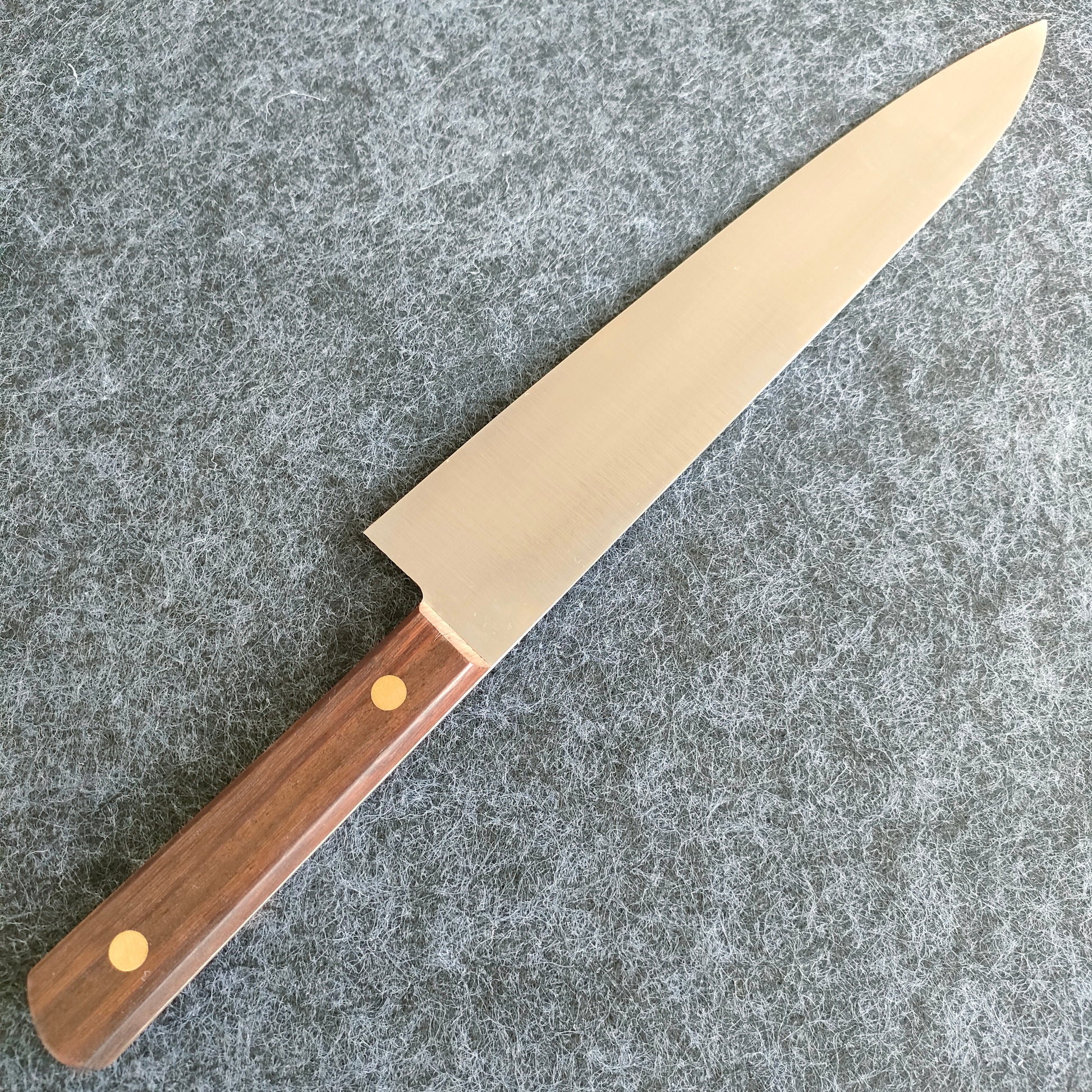 Minamoto no Sukehisa | Gyuto 240mm | SK | Rosewood